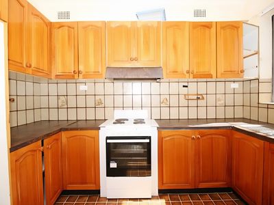 1 / 39 Bexley Road, Campsie