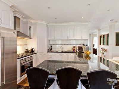 123 Holm Park Road, Beaconsfield