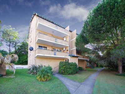 2 / 18 Bobart Street, Parramatta