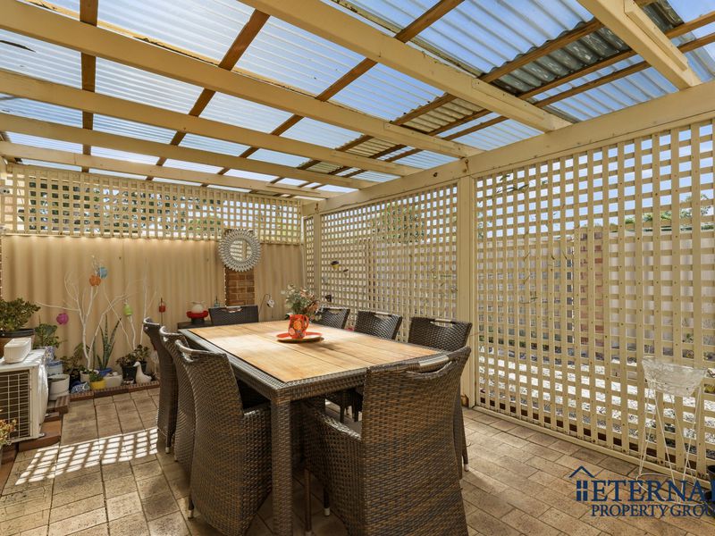 13 Hybanthus Road, Riverton