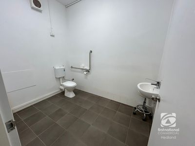 974 Central Road, Tom Price