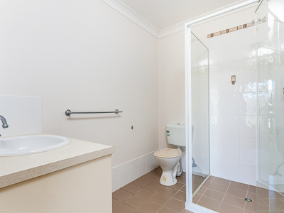 1/3 Lady Bowen Parade, Rothwell