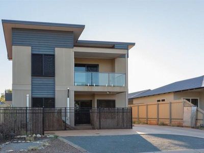 2 / 30 Lapwing Way, South Hedland