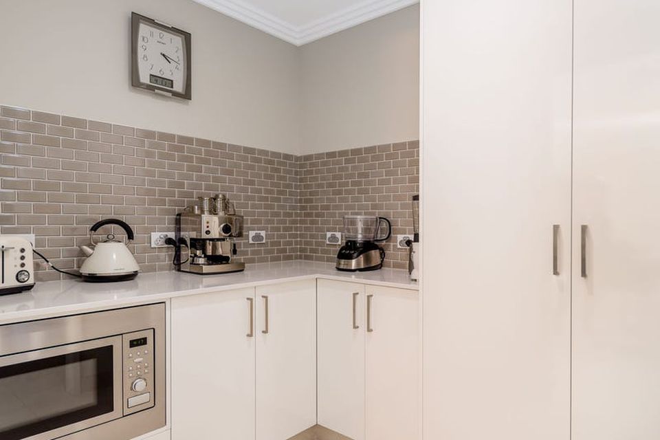 18 Minstrell Way , Madora Bay