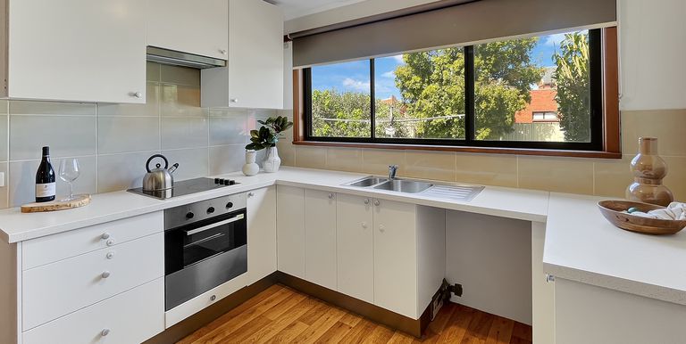 2 Kirkland Avenue, Euroa