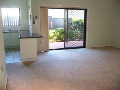 2 / 16 Cross Street, Corrimal