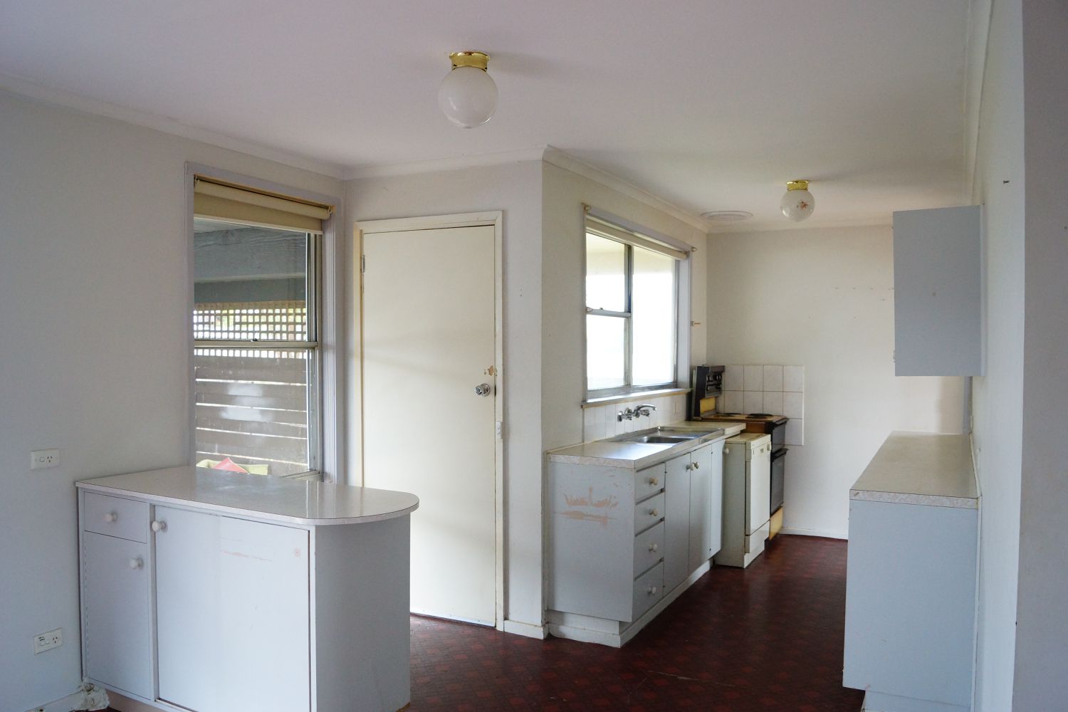 17 Felstead Avenue, Horsham