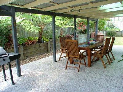 12 Chiltern Court, Rochedale South