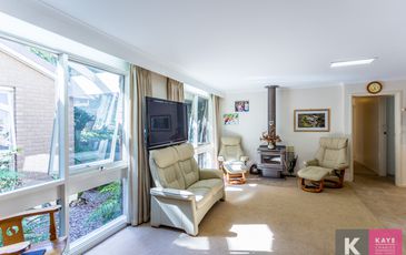 1 Lenne Road, Beaconsfield Upper