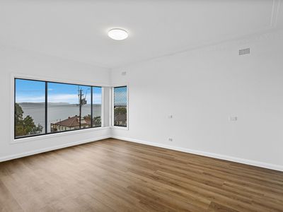 266 Northcliffe Drive, Lake Heights