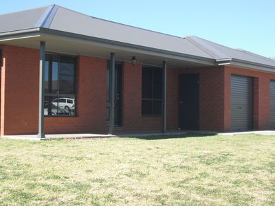 2A Thornett Place, Dubbo