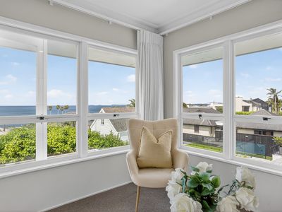 2/33 Gulf View Road, Murrays Bay