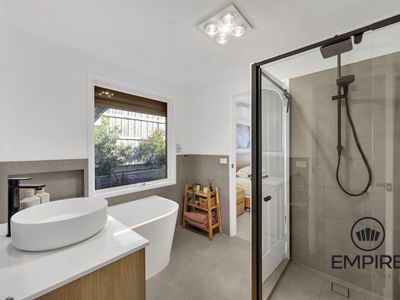15 Acre Rise, Hampton Park