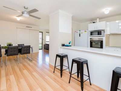 2 / 11 Columbia Court, Oxenford