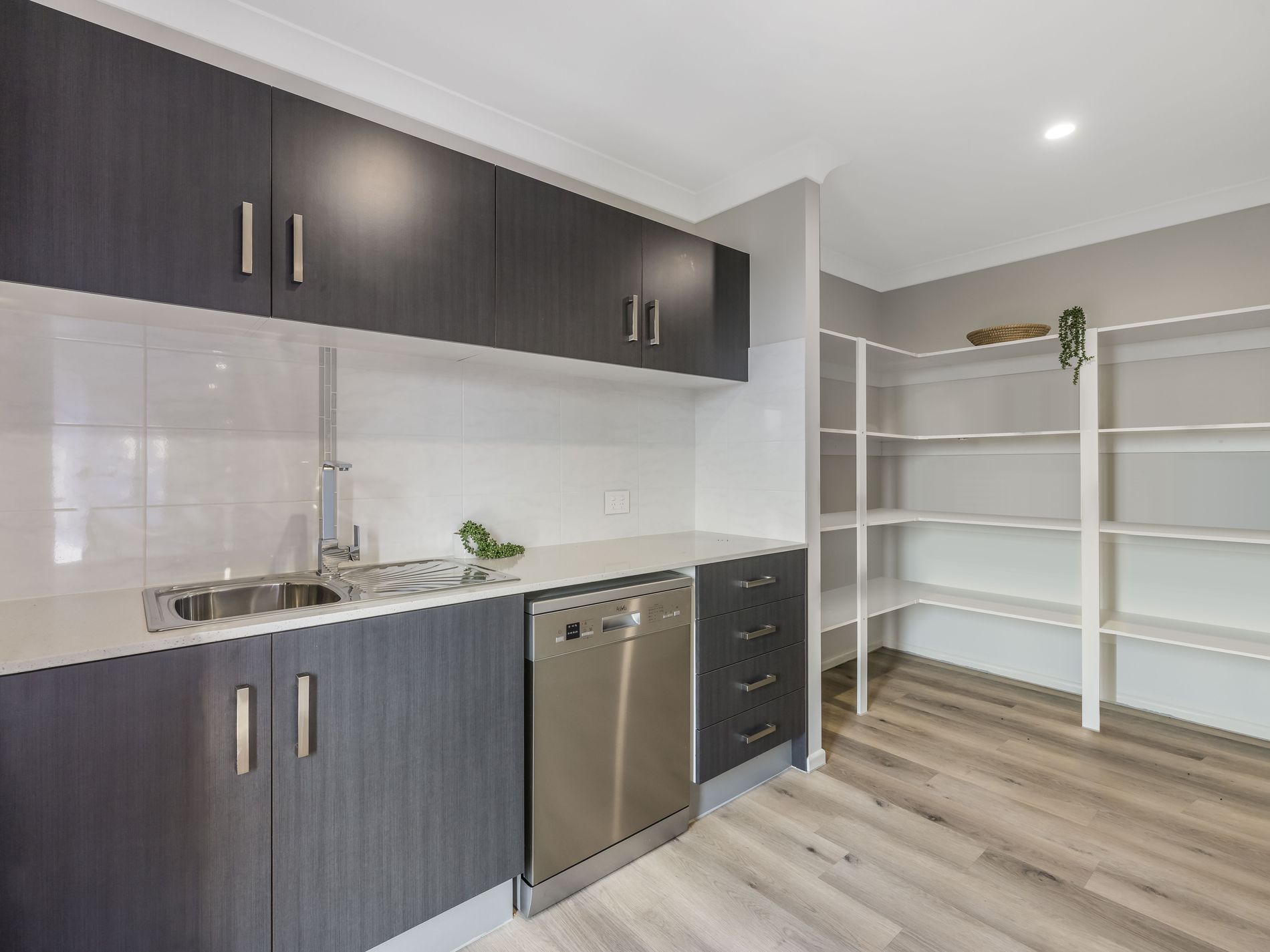 154 Kingfisher Crescent, Palmview