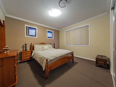 8 Foxwood Circuit, Wakerley