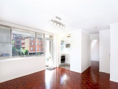 33 / 24-26 Meadow Crescent, Meadowbank