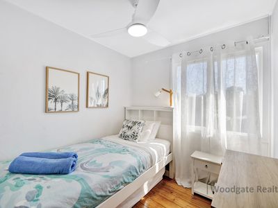 21 Esplanade Walkers Pt., Woodgate