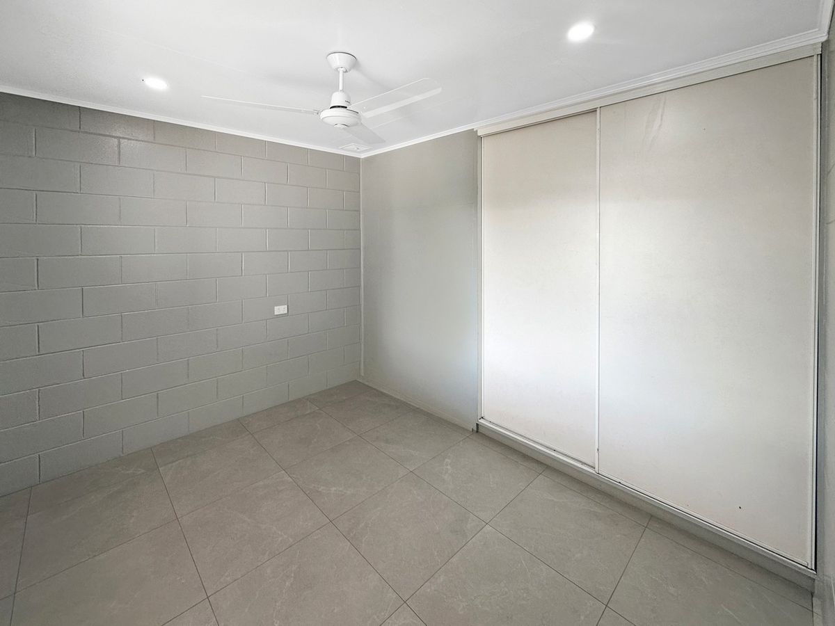 1 / 10 Second Avenue, Atherton