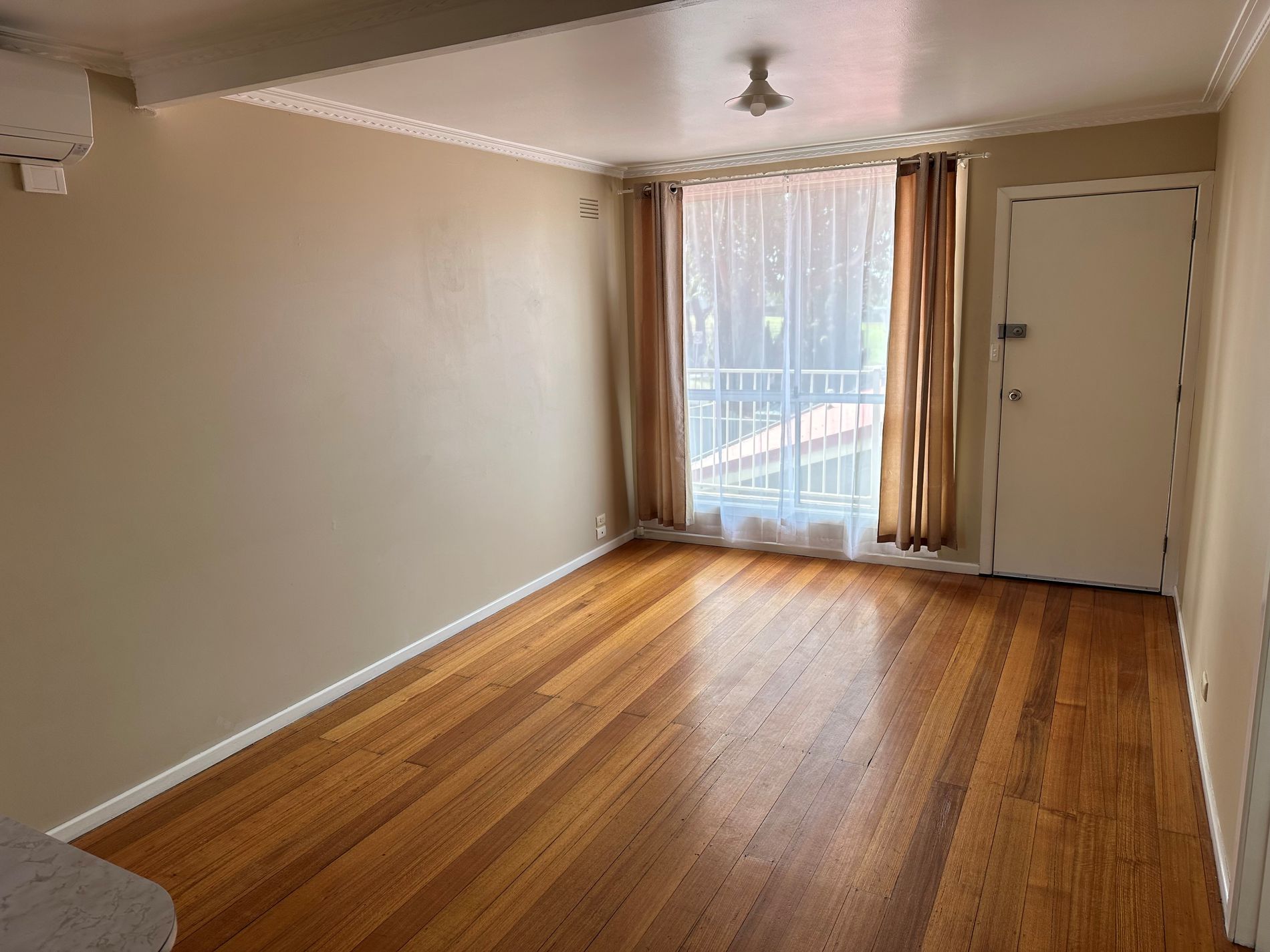 9 / 38 Pride Avenue, Hamlyn Heights