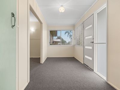 8 Spring Street, East Ipswich