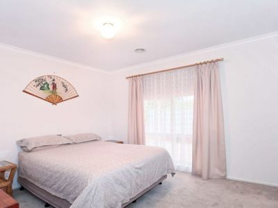 18 Rosewood Place, Craigieburn