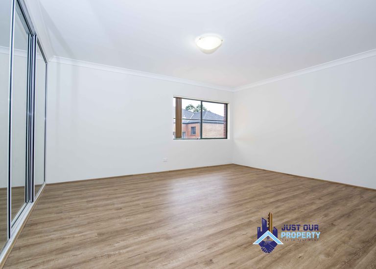12 / 11-15 Cahors Rd, Padstow