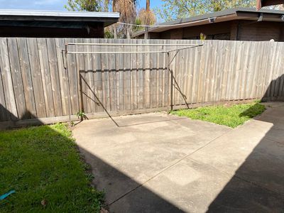 2 / 10 Sinns Avenue, Werribee