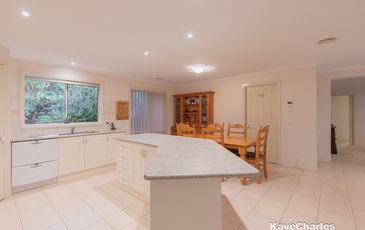 8 Tranquillity Place, Beaconsfield