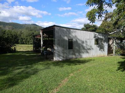 323 Coonoongibber Creek Road, Brooloo