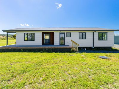 20 Journeys End, Tapora