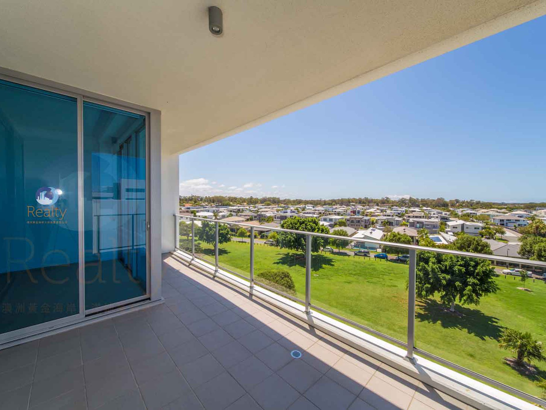 501 / 11 Compass Drive, Biggera Waters Great Ocean Realty