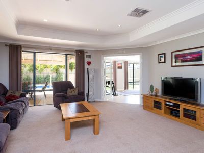 16 Vitali Crescent, Somerville