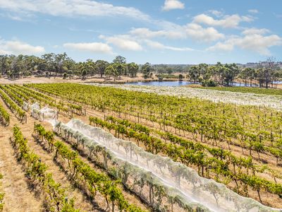 1081 Schoolhouse Lane, Heathcote
