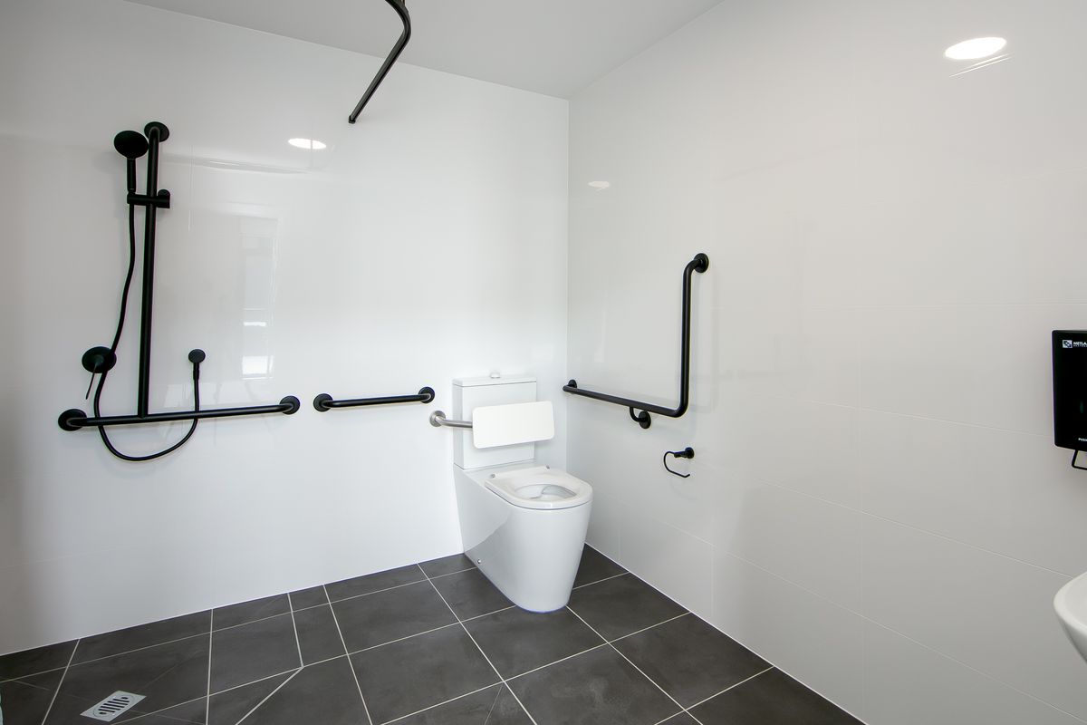 6 / 10 Think Road, Townsend