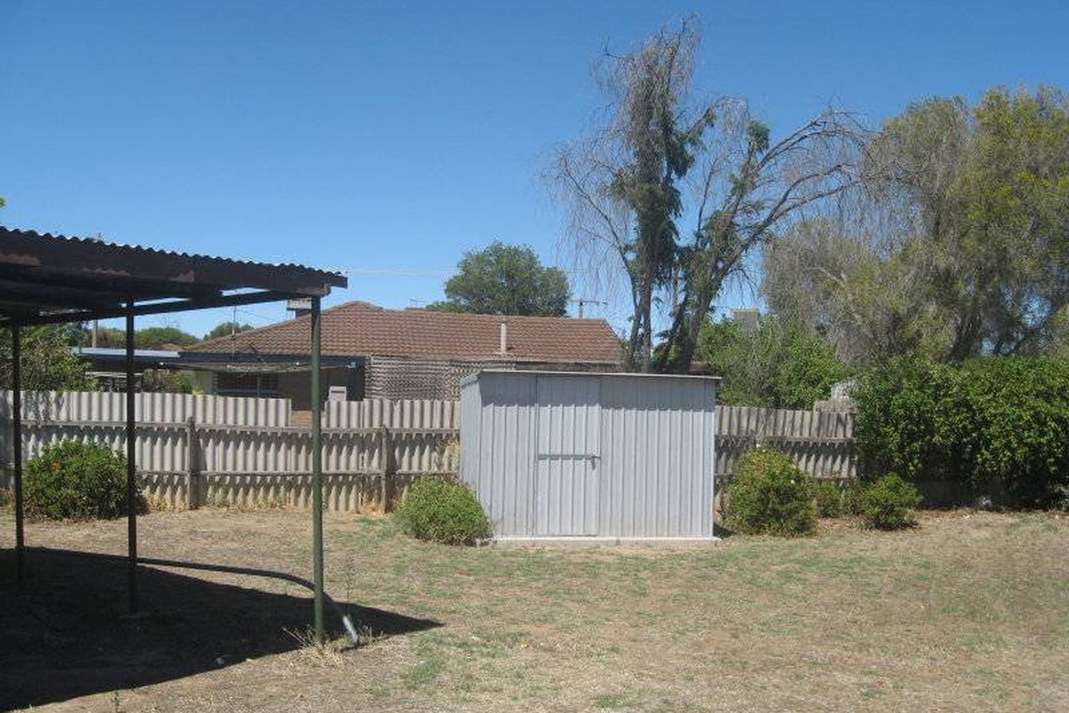42 Winifred Street, Horsham