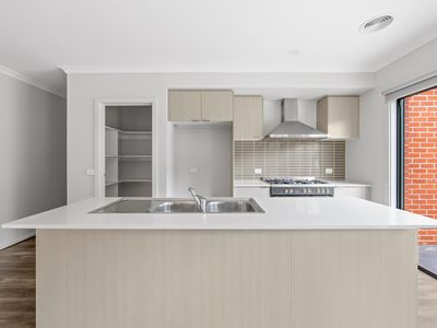 19  Benson Drive , Werribee