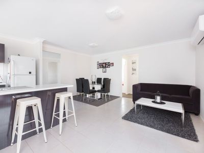 34 Flemmings Crescent, Horsley
