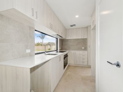 28 Venus Way, Hillarys