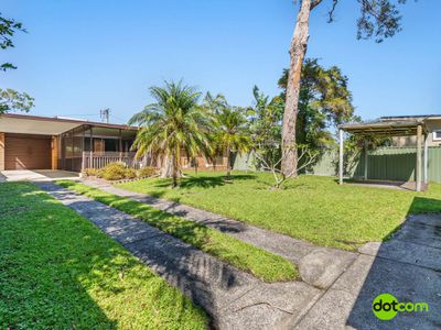 11 Inderan Avenue, Lake Haven