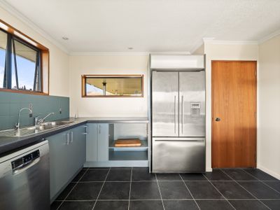 22 Halkirk Street, Karitane