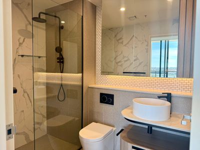 2207 / 14 Hill Road, Wentworth Point