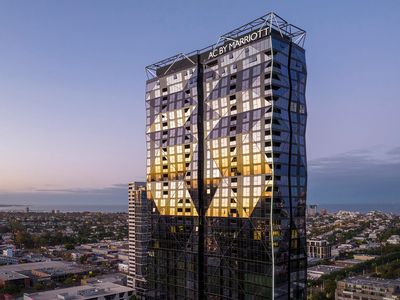 2206 / 201 Normanby Road, Southbank