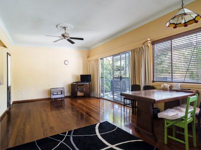 8 Pines Avenue, Cooroibah