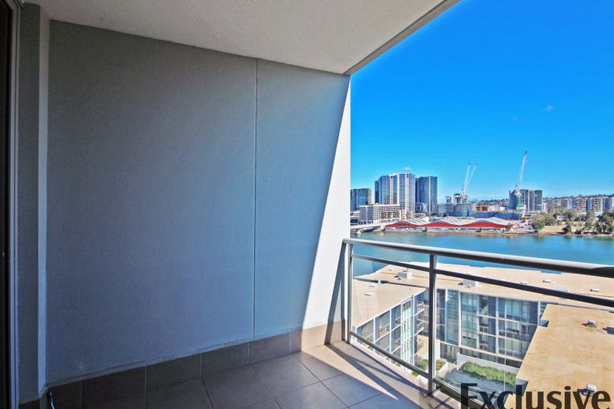 36 / 38 Shoreline Drive, Rhodes