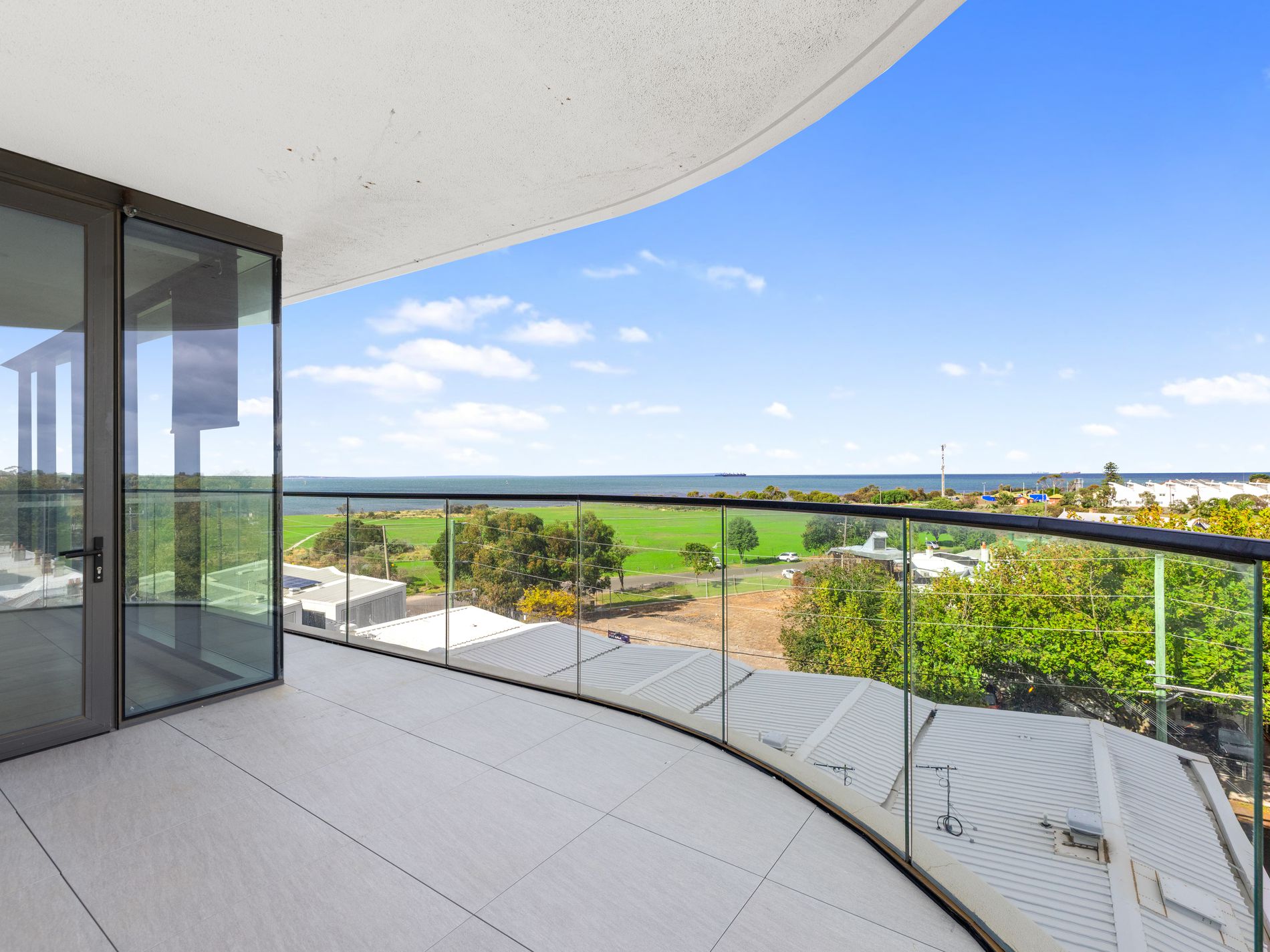 510 / 25 Windsor Terrace, Williamstown