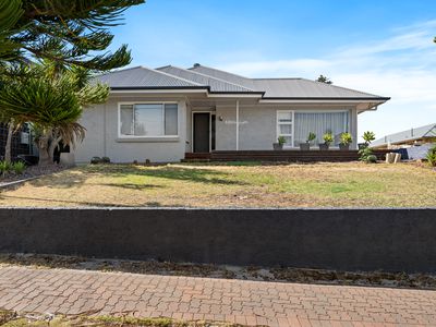 16 Rockingham Street, West Beach