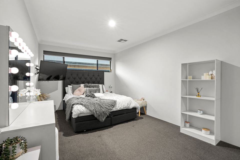 77 Avoca Chase , Baldivis