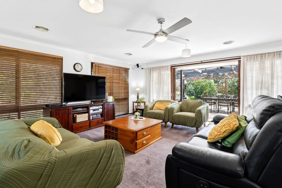 17-19 St Elmo Crescent, Highton