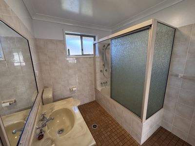 27 Conley Avenue, Lake Conjola